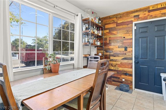 6214 Gunderson Boulevard, Las Vegas, NV 89103