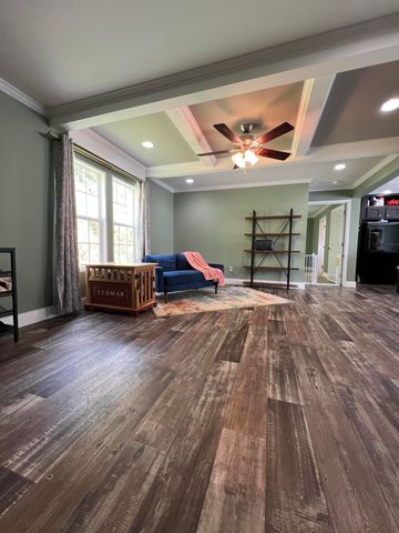 13735 KY-66, Oneida, KY 40972