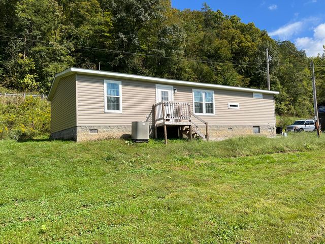 13735 KY-66, Oneida, KY 40972