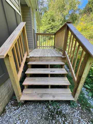 13735 KY-66, Oneida, KY 40972