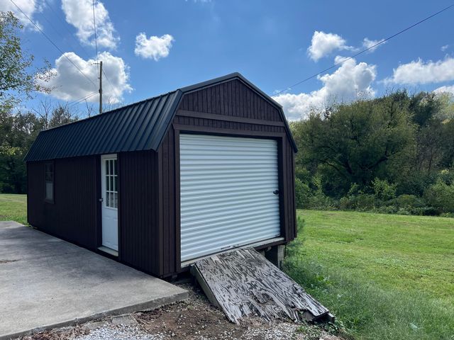 13735 KY-66, Oneida, KY 40972