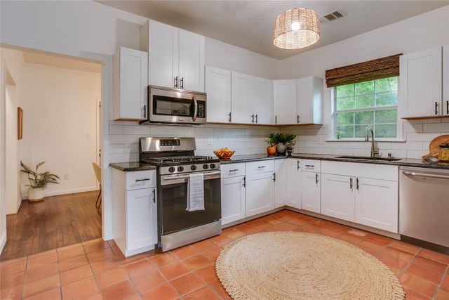 716 S Rosemont Avenue, Dallas, TX 75208