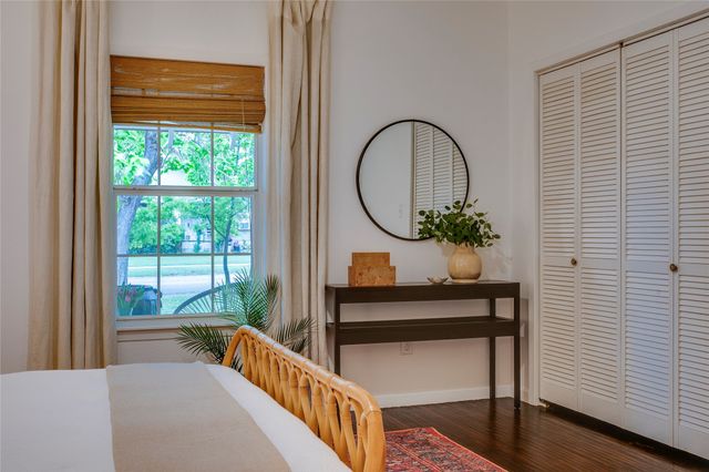 716 S Rosemont Avenue, Dallas, TX 75208