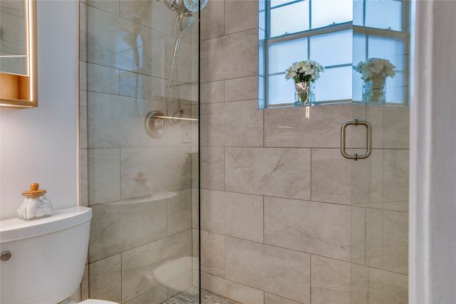 716 S Rosemont Avenue, Dallas, TX 75208