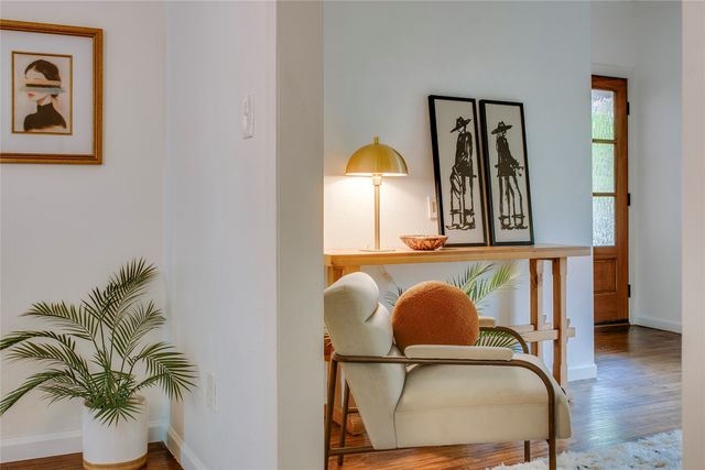 716 S Rosemont Avenue, Dallas, TX 75208