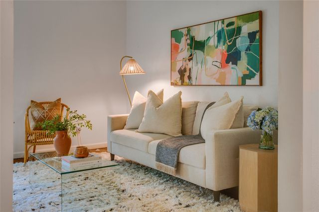 716 S Rosemont Avenue, Dallas, TX 75208