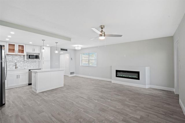 159 Brittany D 159, Delray Beach, FL 33446