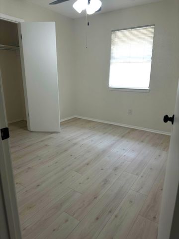 3135 Maple Avenue, Greenville, TX 75402