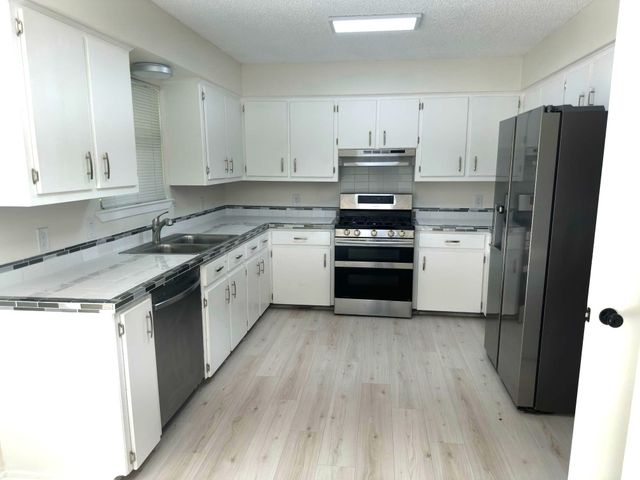 3135 Maple Avenue, Greenville, TX 75402