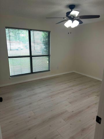 3135 Maple Avenue, Greenville, TX 75402