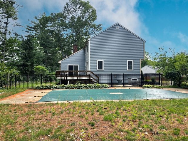 290 Center St 2, Pembroke, MA 02359