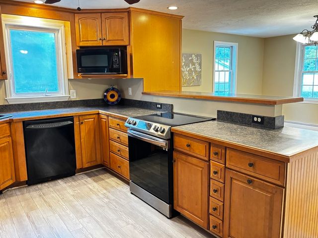 290 Center St 2, Pembroke, MA 02359
