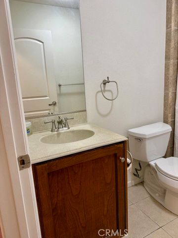 1100 Walnut Avenue 5, Long Beach, CA 90813