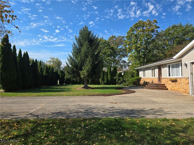 18248 Meadow Lane, Strongsville, OH 44136