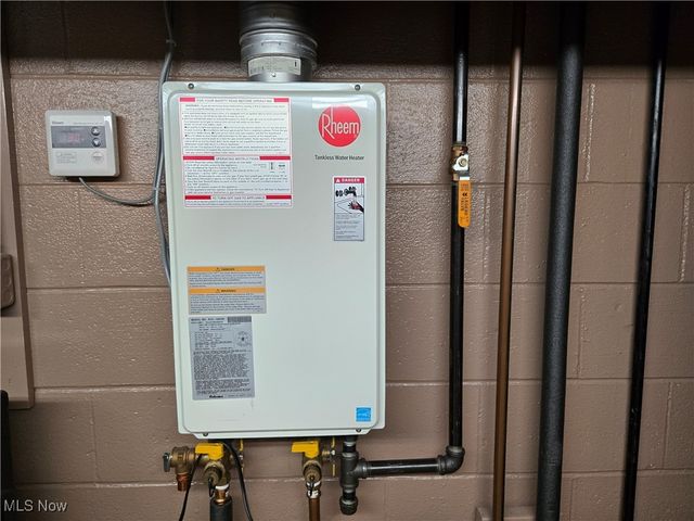 18248 Meadow Lane, Strongsville, OH 44136