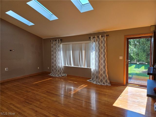 18248 Meadow Lane, Strongsville, OH 44136