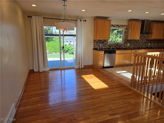 18248 Meadow Lane, Strongsville, OH 44136