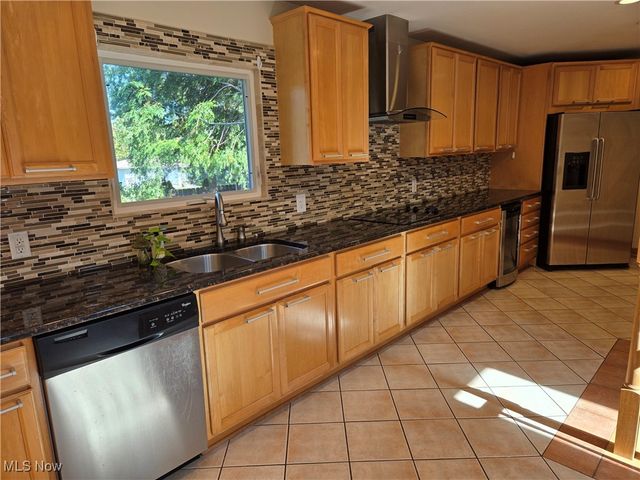 18248 Meadow Lane, Strongsville, OH 44136