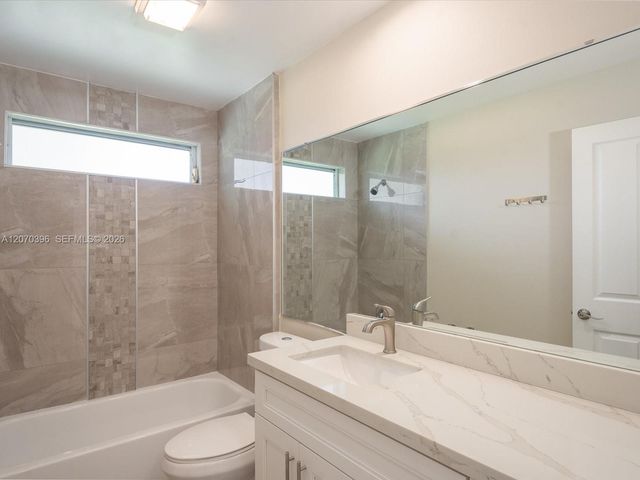 1404 Silverleaf Oak Court, Palm Beach Gardens, FL 33410
