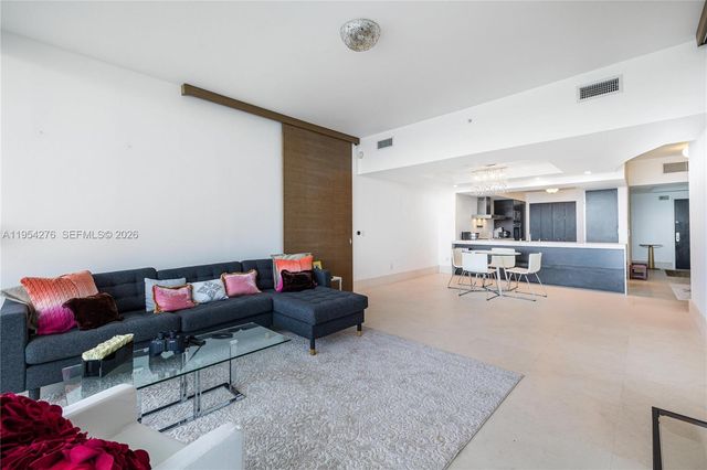 1331 Brickell Bay Dr 1703, Miami, FL 33131