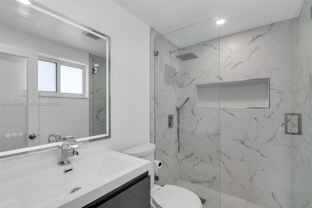 2430 Key Largo Lane, Fort Lauderdale, FL 33312