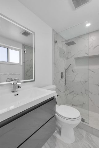 2430 Key Largo Lane, Fort Lauderdale, FL 33312