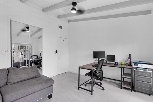 2430 Key Largo Lane, Fort Lauderdale, FL 33312