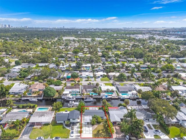 2430 Key Largo Lane, Fort Lauderdale, FL 33312