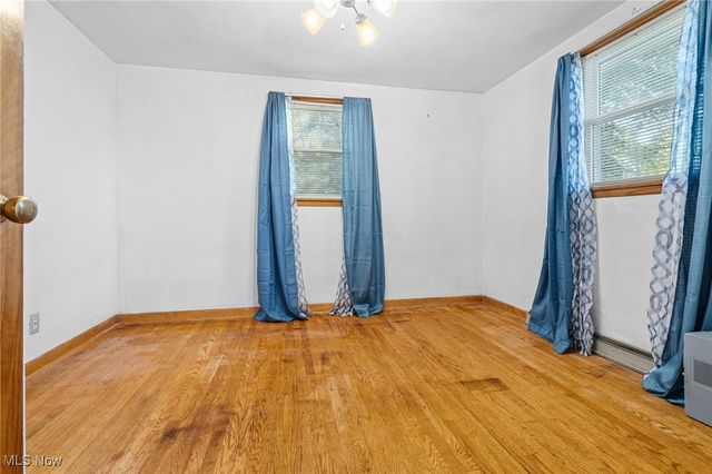 4160 Roselawn Avenue SW, Massillon, OH 44646