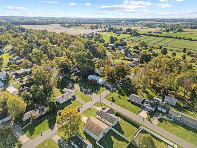 4160 Roselawn Avenue SW, Massillon, OH 44646