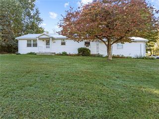 4160 Roselawn Avenue SW, Massillon, OH 44646