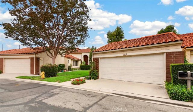 636 Colonial Circle, Fullerton, CA 92835
