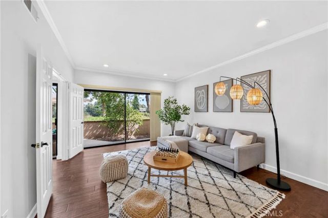 636 Colonial Circle, Fullerton, CA 92835