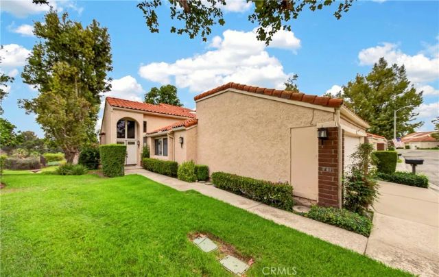 636 Colonial Circle, Fullerton, CA 92835