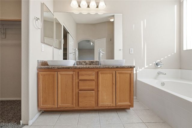 119 Willow Dove Avenue, Las Vegas, NV 89123