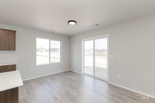901 Strike Eagle St, Mountain Home, ID 83647