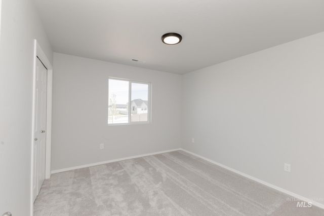 901 Strike Eagle St, Mountain Home, ID 83647