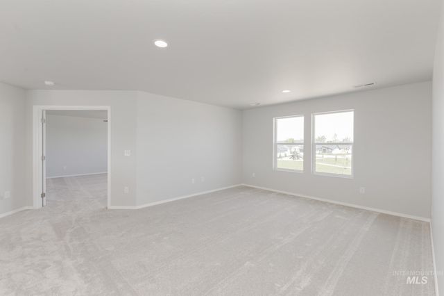 901 Strike Eagle St, Mountain Home, ID 83647