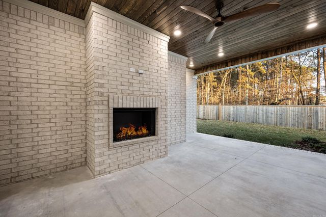 33 Mereville Place, Little Rock, AR 72223