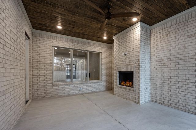 33 Mereville Place, Little Rock, AR 72223