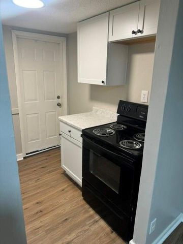 606 C & 608 St & 301a &301b Hersch Street, Belton, MO 64012