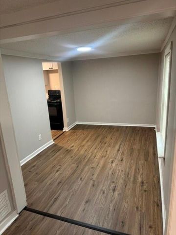 606 C & 608 St & 301a &301b Hersch Street, Belton, MO 64012