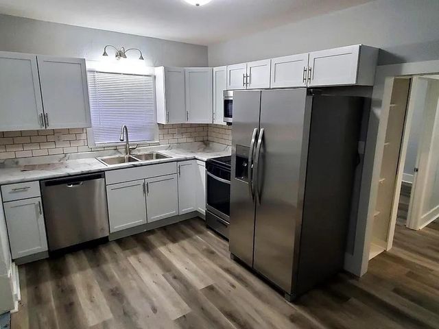 606 C & 608 St & 301a &301b Hersch Street, Belton, MO 64012