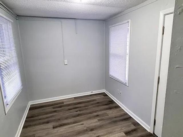 606 C & 608 St & 301a &301b Hersch Street, Belton, MO 64012