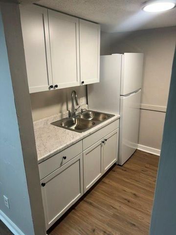 606 C & 608 St & 301a &301b Hersch Street, Belton, MO 64012