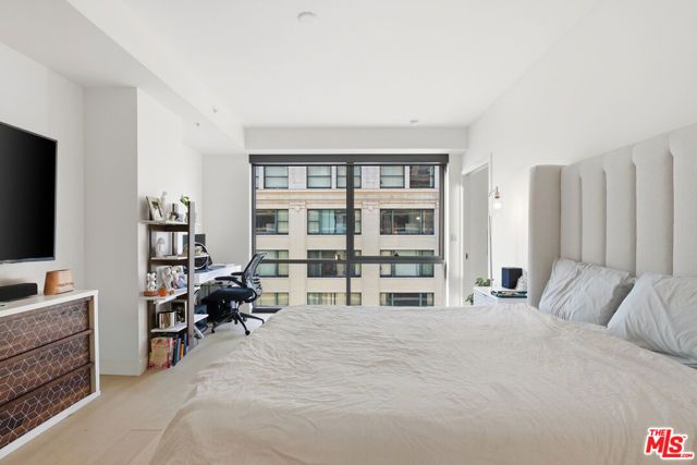 400 S Broadway 913, Los Angeles, CA 90013