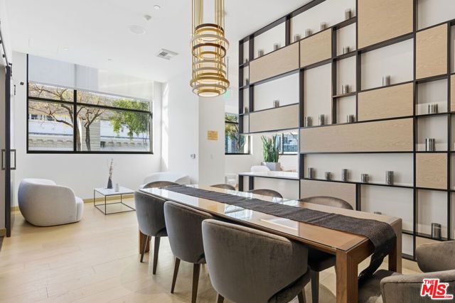 400 S Broadway 913, Los Angeles, CA 90013