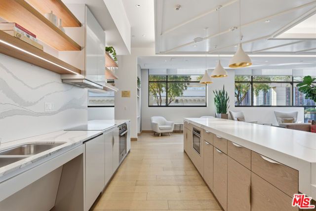 400 S Broadway 913, Los Angeles, CA 90013