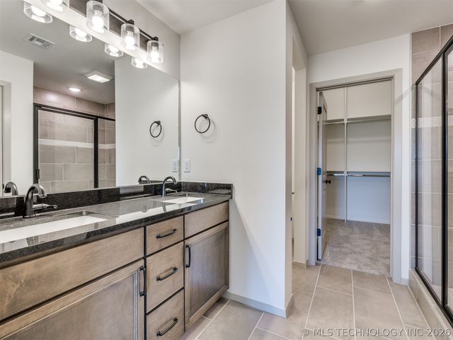 6029 E 123rd Street S, Bixby, OK 74008