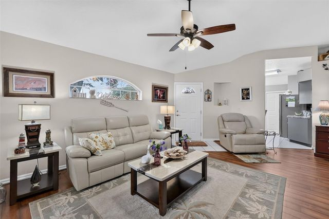 5704 KING JAMES AVENUE, Leesburg, FL 34748